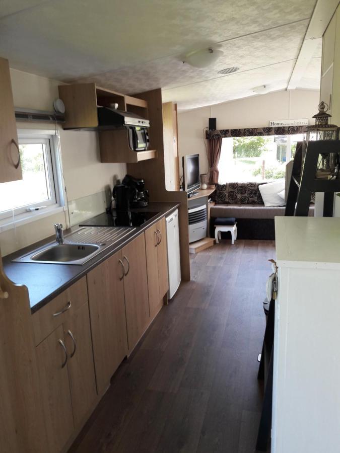 Gezellige Chalet van Minicamping De Braamhof Koudekerke Exterior foto